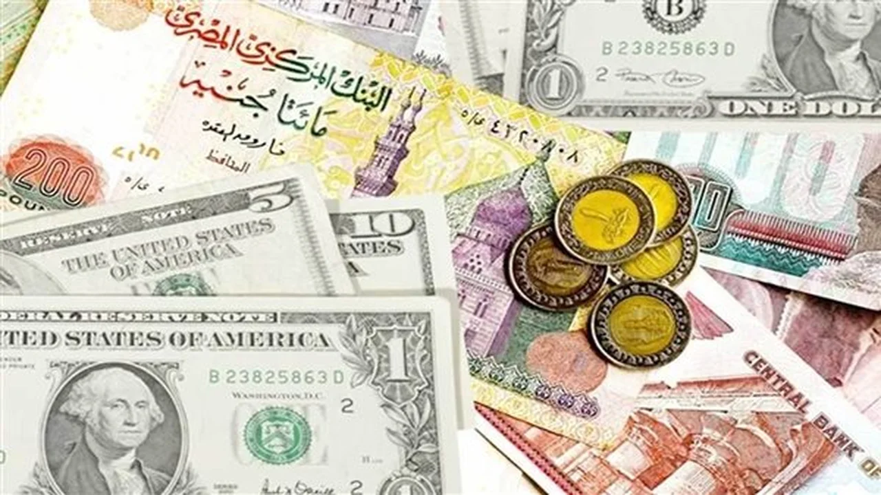 استقرار سعر الدولار مقابل الجنيه في بداية تعاملات السبت 7/3/2026 بالبنوك المصرية